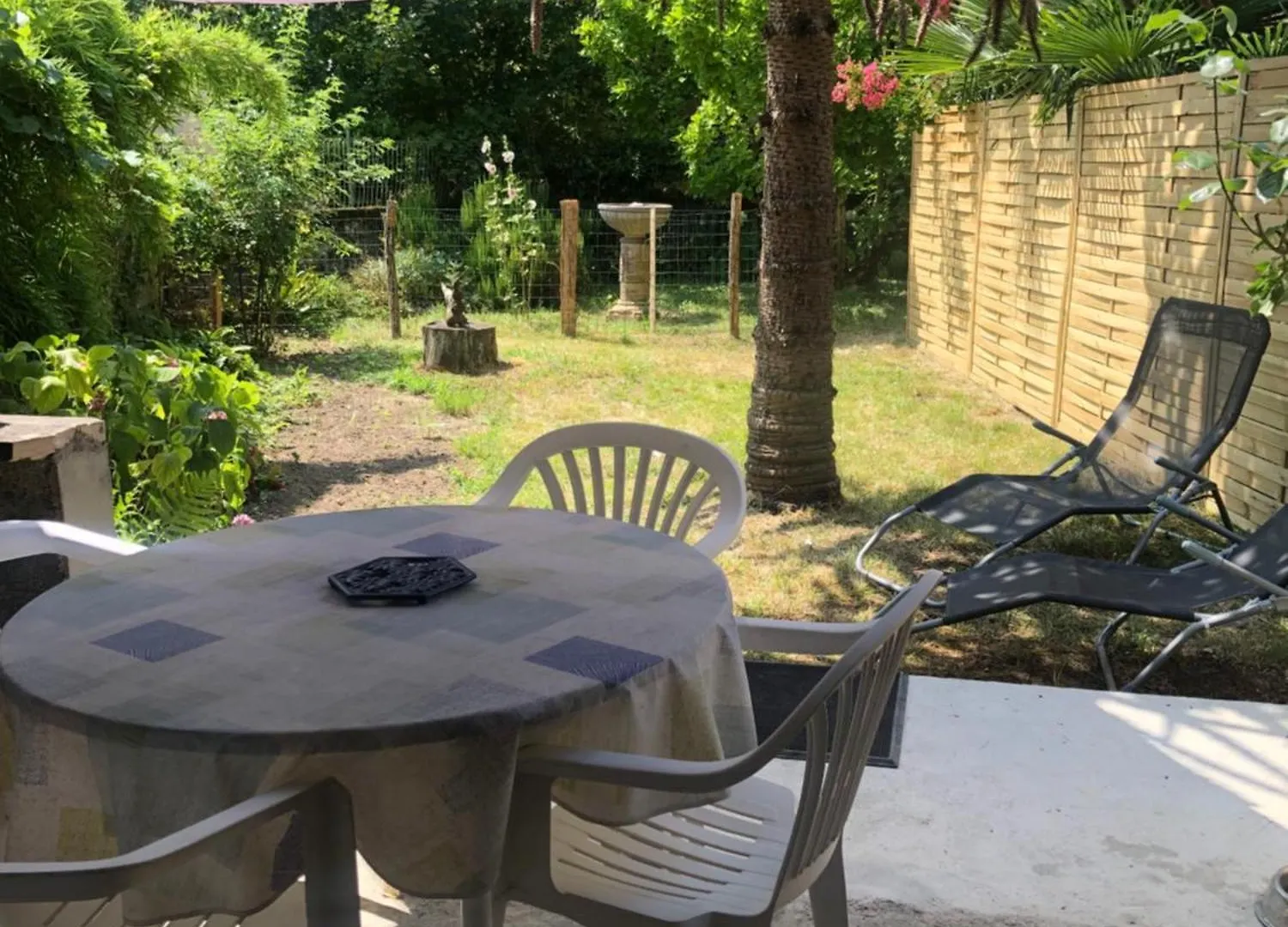 Le Pigeonnier Maison De Caractere Logement 4 Personnes La Maisonnette Renovee Logement 2 Personnes Floirac  Holiday home